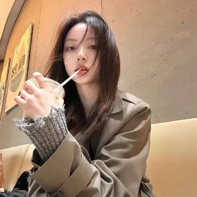 在咖啡冷掉之前
